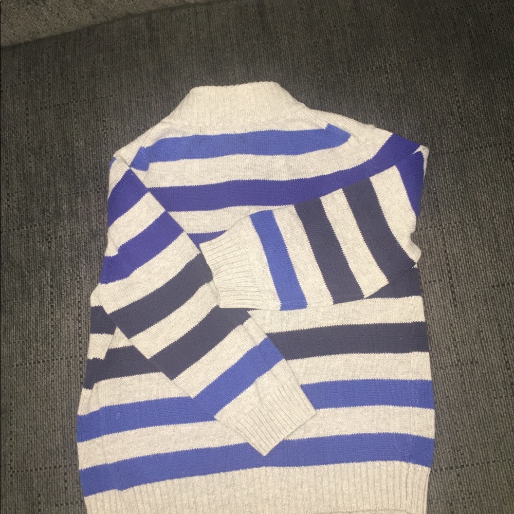 Sweater - Picture 3 of 3